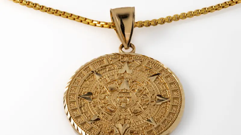 Pendentif en or travaillé